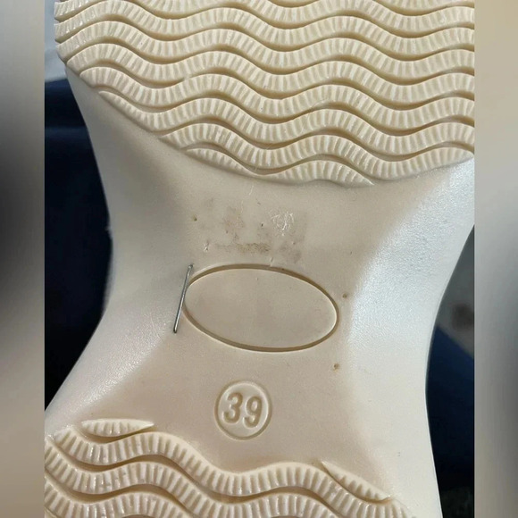 Roots  Slip On Sneakers size 39 - Picture 10 of 10